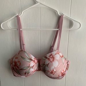 PINK Super Push-Up Bra